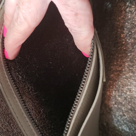 BOTKIER HTF Rare Skull and Crossbones Tote - Picture 6 of 14